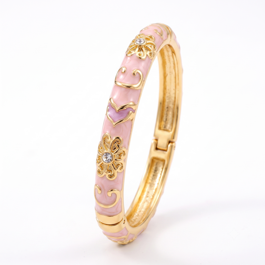 Bracelet jonc en acier inoxydable doré avec émaillage rose, motifs floraux et cristaux, bijou élégant résistant à l'eau.