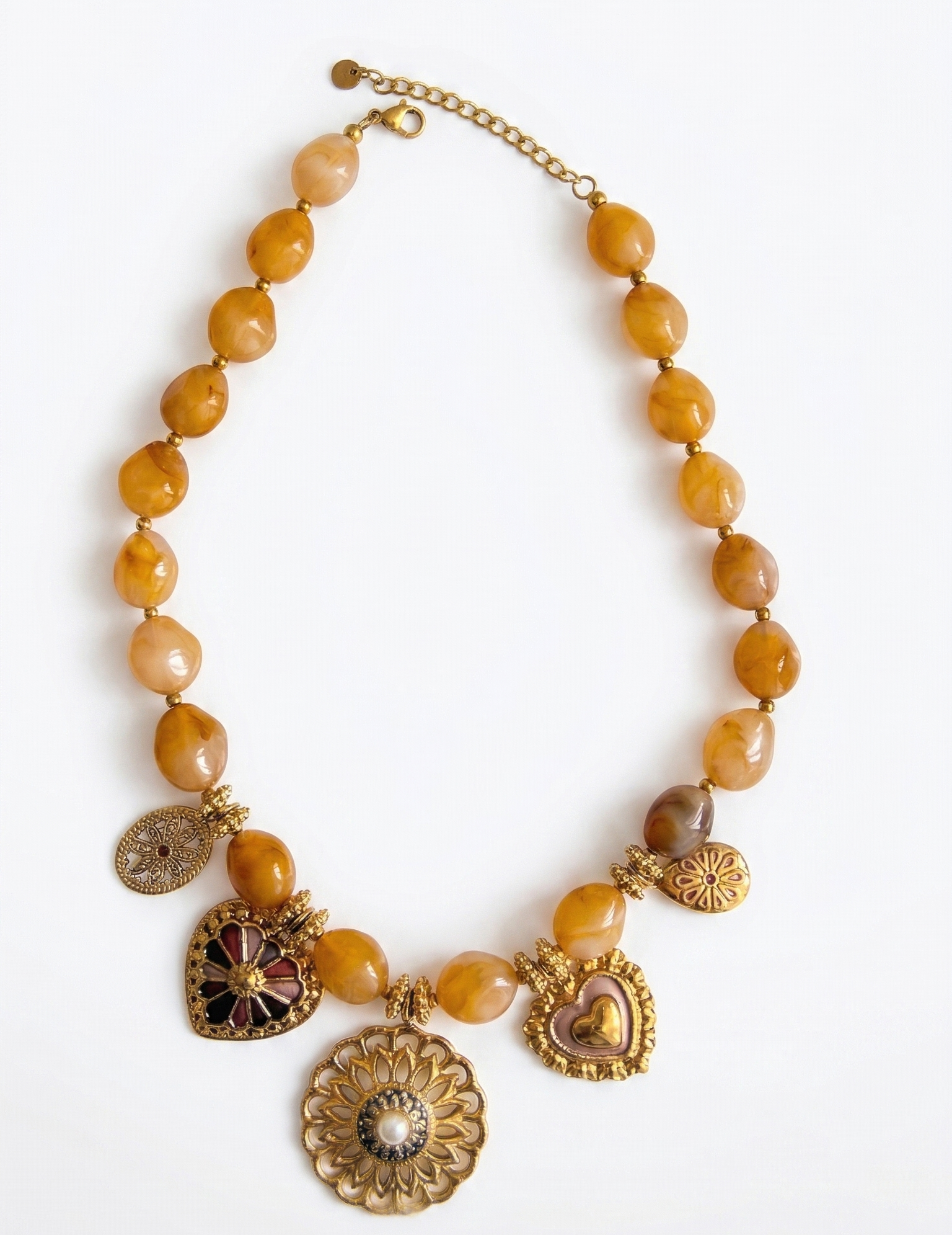 Collier Emmy