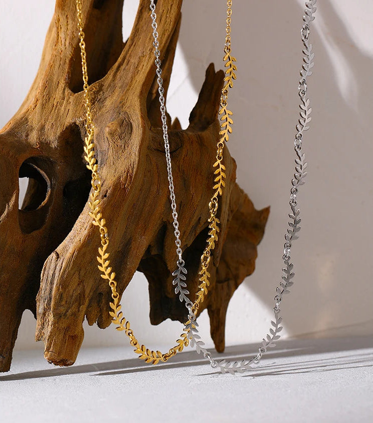 Collier Laurie