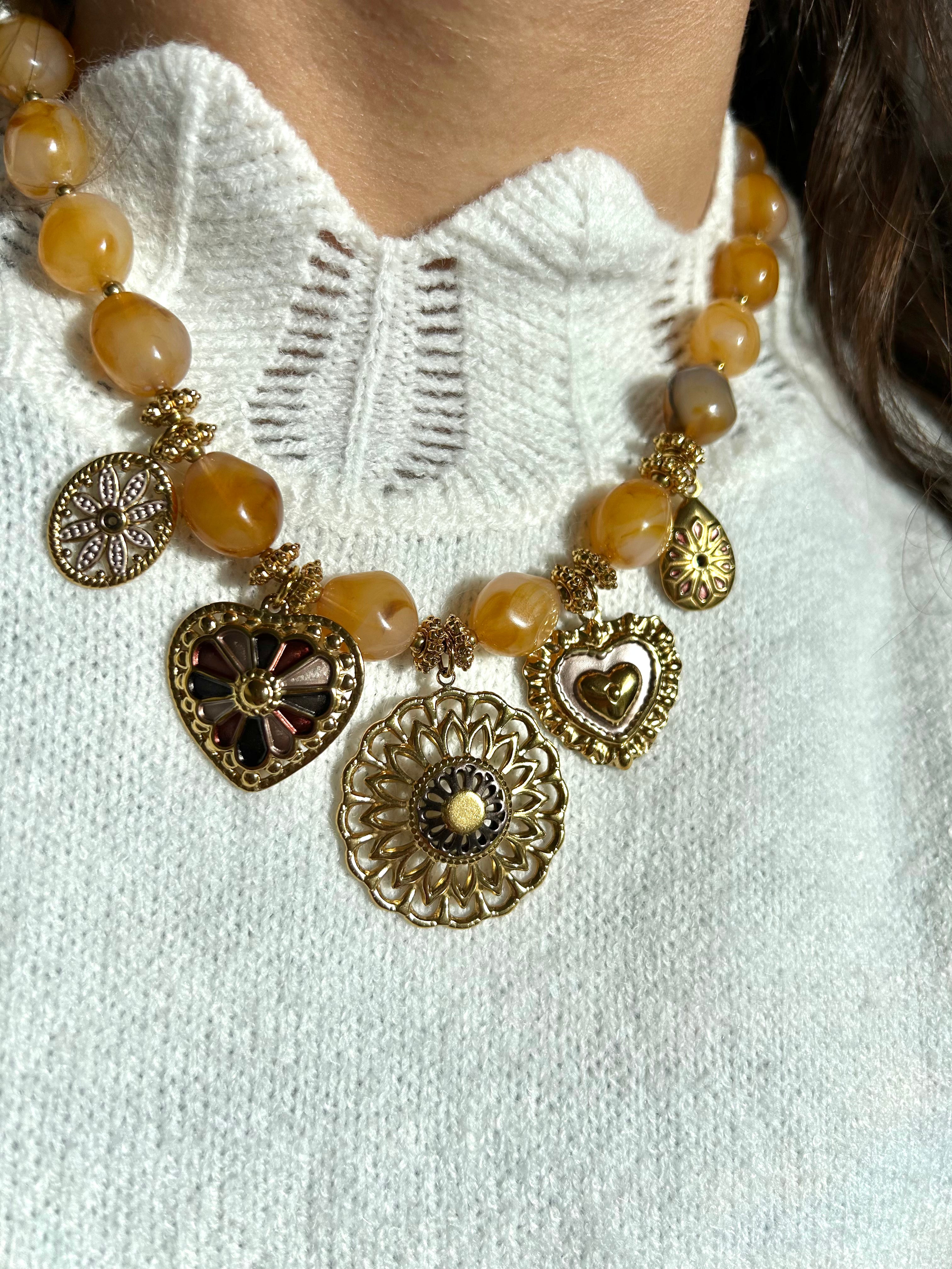 Collier Emmy