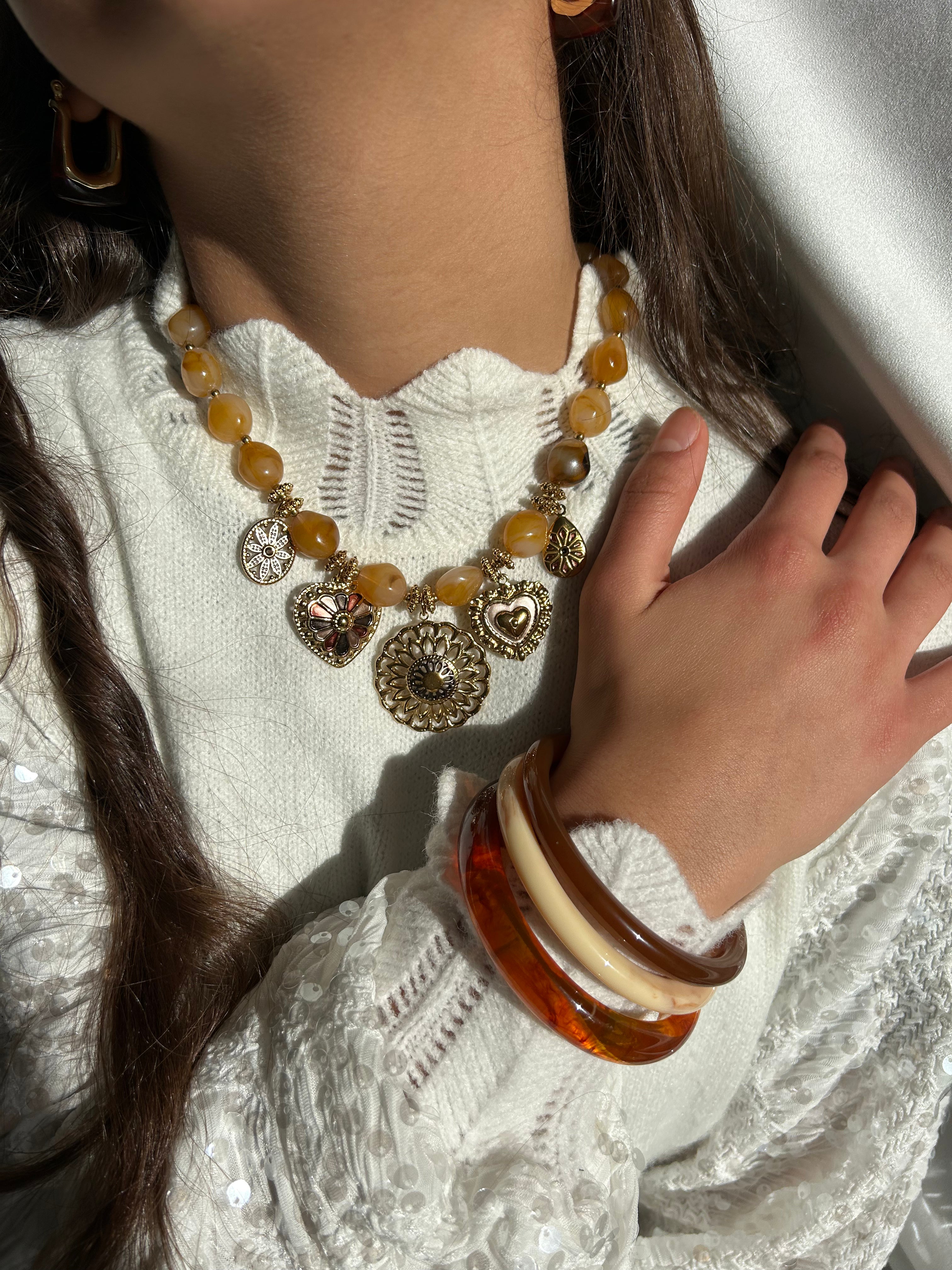 Collier Emmy