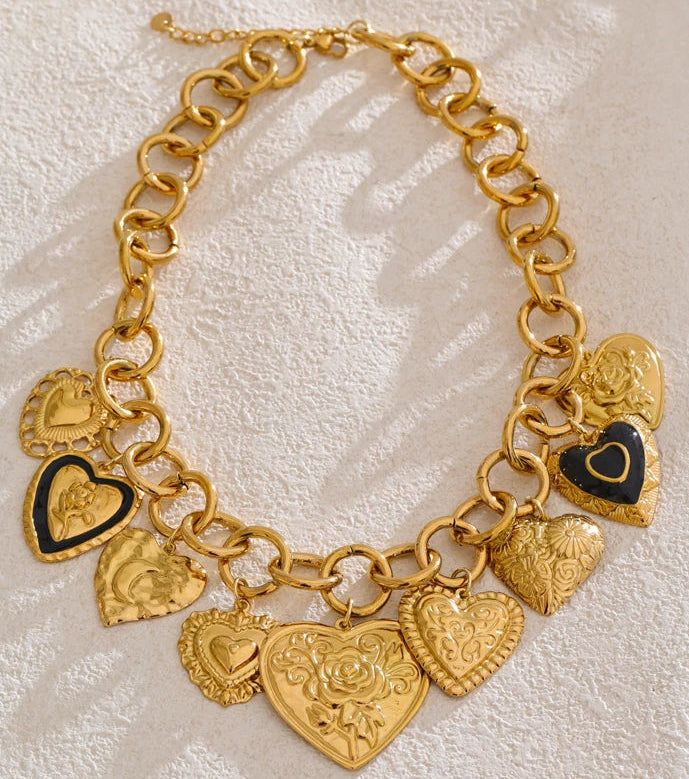 Collier Mayyar