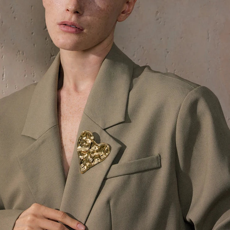 Broche Love