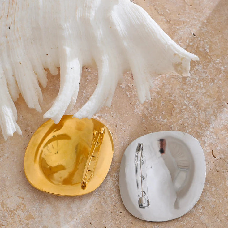 Broche Shell