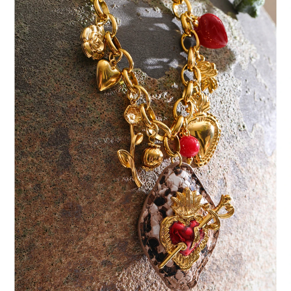 Collier Romane