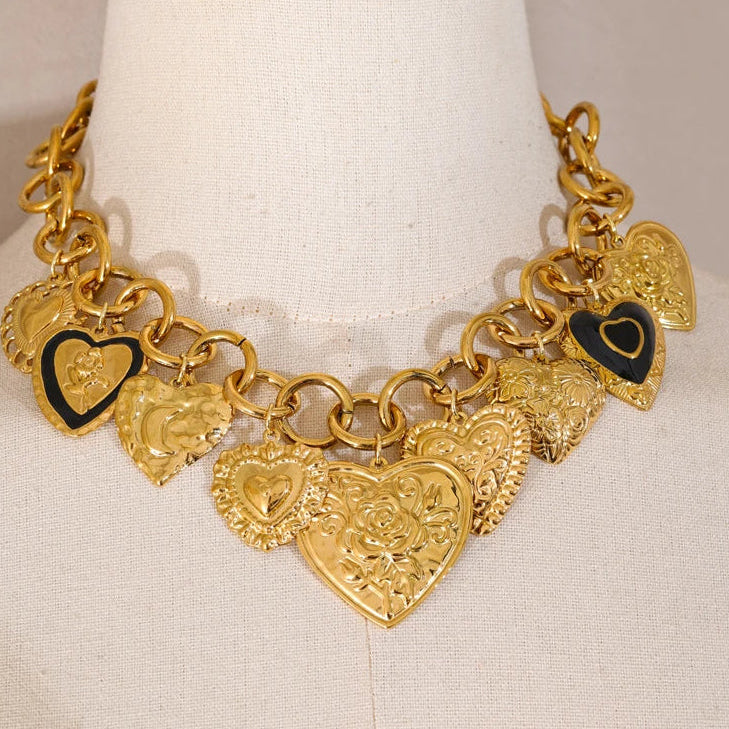 Collier Mayyar