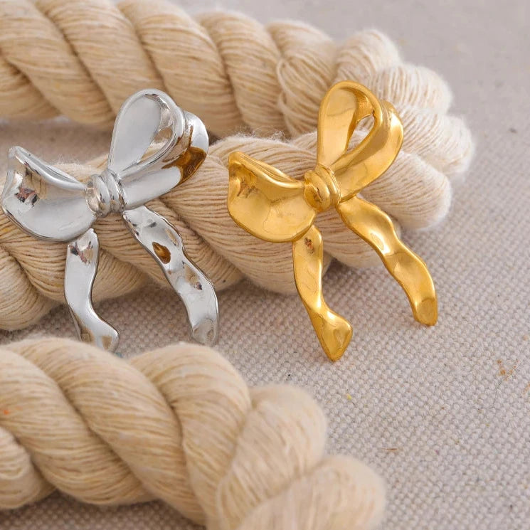 Broche Coquette